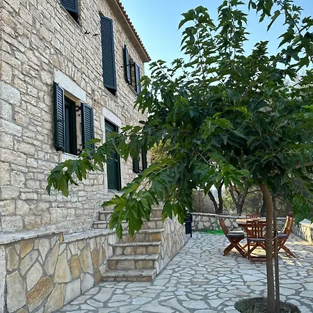 Chrysavgi Stone House Βίλα *