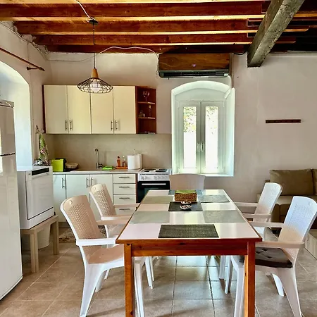 Chrysavgi Stone House Κατομέρι