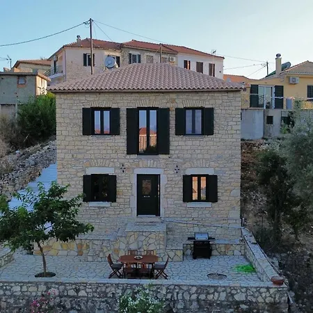 Вилла Chrysavgi Stone House